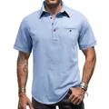 Dettaglio ravvicinato di camicia da uomo in cotone e lino azzurro con taschino - Taglia S / Top / Azzurro