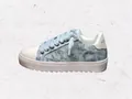 Zapatillas casuales NUMERIS en denim azul claro con suela de plataforma blanca gruesa. - 36 / Azul y Negro
