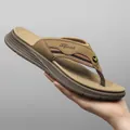 Bequeme Herren-Flip-Flops aus echtem Leder in Khaki für sommerliche Strandspaziergänge - 38 / Khaki (23367)