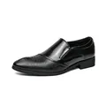 Eleganter schwarzer Business-Herrenschuh mit Kroko-Struktur und Lackleder-Oberfläche - 38 / Schwarz