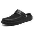 Αναπνεύσιμα ανδρικά μαύρα clogs με μαλακή σόλα για καλοκαιρινή χρήση στην παραλία - 38 / Μαύρο