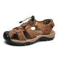 Duurzame bruine leren outdoorsandalen voor heren met verstelbare treksluiting - 38 / Donkerbruin