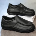 Waterproof non-slip black chef work shoes for men with a comfortable slip-on design - 40 / Black
