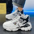 Zapatillas deportivas altas para hombre con estampado gráfico y suela blanca gruesa - 39 / Zapatillas Caña Alta Suela Gruesa / Negro y Blanco