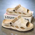 Premium beige Herren-Sandalen mit dicker Sohle und NK-Grafikmuster für den Sommer - 39 / Reguläre Passform / Khaki