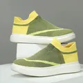Ademende instapsneakers voor heren in de zomer met een geel en groen gebreid mesh bovenwerk - 36 / Slip-on mesh sneakers (233) / Zwart Geel