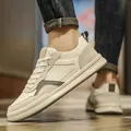 Zapatillas casuales de cuero genuino para hombre en color beige con detalles en gris - 39 / Gris Beige