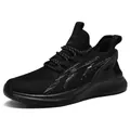 Lichtgewicht ademende zwarte fly-knit hardloopschoenen voor heren met veters - 38 / Zwart Wit