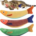 Lifelike fish-shaped cat plush toy with soft texture for interactive play - Green