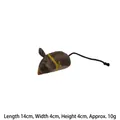 Giocattolo per gatti a forma di topo in peluche con nastro giallo e coda lunga - Topo Erba Gatta Marrone