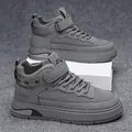 Sneaker alte grigie da uomo con cinturino in velcro e lacci. - 40 / Grigio