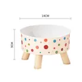 Erhöhter Futternapf mit buntem Punktemuster und stabilen Holzbeinen, 14 cm breit - Erhöhte Schale (Bunte Punkte) / Beutelverpackung