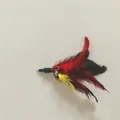 Piuma colorata di ricambio per bacchetta per gatti con piccolo campanellino - Stile Piuma di Pollo Rossa / Rosso