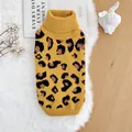 Detaillierte Ansicht der weichen Strickstruktur mit Leopardenmuster für Hundepullover. - S / Gelbbraun