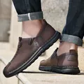 Braune, handgenähte Freizeit-Slipper für Herren im britischen Stil mit dicker Gummisohle - 38 / Dunkelbraun