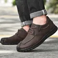 Lässige Outdoor-Herrenschuhe zum Schnüren in Dunkelbraun mit robuster Gummisohle - 38 / Dunkelbraun