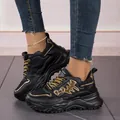 Modieuze zwart-gouden chunky sneakers met ademend mesh en dikke zool voor dames - 35 / Zwart & Goud