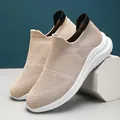 Sneaker a calzino in mesh ultra leggere e traspiranti con una comoda suola bianca - 36 / Rosa