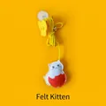 Felt hanging cat toy with adjustable yellow elastic cord and suction cup - Cartoon Cat