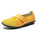Bequeme gelbe Leder-Loafer für Damen mit Klettverschluss und strukturierter Oberfläche - 35 / Gelb