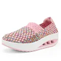 Dettaglio scarpe rocker intrecciate rosa traspiranti con spessa suola platform - 35 / Rosa