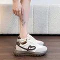 Sneaker vintage con ricamo a cuore da donna, suola platform antiscivolo spessa 4 cm per stile - 35 / Beige e Caffè