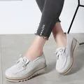 Elegante weiße Plateau-Loafer mit Fransen und Lochmuster-Details für Damenschuhe - 35 / Hohlmuster-Stil (2017-2) / Gebrochenes Weiß