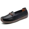 Bequeme schwarze Leder-Loafer für Damen mit weicher Gummisohle und braunem Detail - 35 / Schwarz