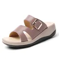 Bequeme Keilsandaletten aus Kunstleder für Damen in Mauve mit weicher Plateausohle - 35 / Altrosa