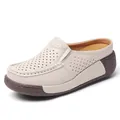 Mules beiges à plateforme avec tige en cuir perforé et semelle compensée - 35 / Beige Ajouré