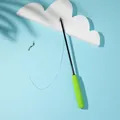 Langlebiger schwarzer Katzenwedel mit grünem Schaumstoffgriff und transparenter Schnur - 3-Sektion Teleskopisch / 40-98cm / Grüner Griff Schwarzer Stab