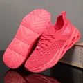 Lichtgewicht felroze ademende mesh blade hardloopschoenen met dempende zool voor heren - 36 / Rozerood