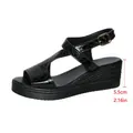 Élégantes sandales à plateforme noires avec texture crocodile et talon de 5,5 cm - 35 / Noir