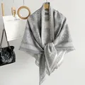 Elegant grey and white cashmere-like triangle shawl with paisley pattern and tassels - Geometric Blue / 168x88x127cm / Gray (FYRSJ016)