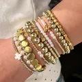 Lot de 5 bracelets superposables avec perles dorées, perles blanches et pendentifs - Bracelet Perle Croix Rétro (XY-268) / Ensemble de Bracelets Multi-pièces