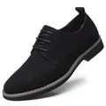 Professionelle schwarze Wildleder-Freizeitschuhe für Herren in großen Größen geschnürt - 42 / Schwarz