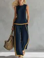 Detailansicht des dunkelblau-gelben Sets aus ärmellosem Top und weiter Hose für Damen - S / Oberteil und Hose / Dunkelblau