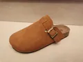Klassische braune Wildleder-Mules mit Korksohle und verstellbarer Schnalle - 35 / Hellbraun