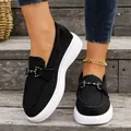 Mocassini donna in camoscio nero con suola platform bianca e fibbia dorata alla moda - Nero