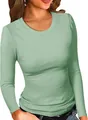 Vista dettagliata della t-shirt a maniche lunghe in modal a costine verde menta da donna - Taglia S / Top / verde salvia