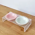 Minimalistische verhoogde acryl kattenvoerbak met roze en witte keramische bakjes - Roze & groene bakjes met dubbele standaard