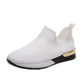 Chaussures de course respirantes en maille pour femmes, blanches avec détails dorés - 35 / Blanc