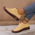Chaussures plates en cuir jaune souple pour femmes avec lacets et semelle en gomme épaisse - 35 / Jaune