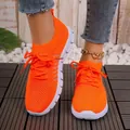 Lebhafte orangefarbene atmungsaktive Flyknit-Mesh-Sneaker für Damen im Freizeitstil - 35 / Orangerot