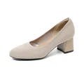 Elegante beige gebreide pumps met een spitse neus en stabiele blokhak van 5,5 cm - Abrikoos