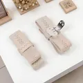 Elegant beige knitted bow shoe clips for versatile and detachable footwear decoration - 1 Pair Pack / Apricot