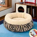 Cama grande de felpa para gatos con estampado de tigre e interior crema suave para invierno - Rollo de Cacao con Rayas de Tigre + Manta