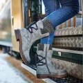 Stylische graue halbhohe Martin-Stiefel für Damen mit Strickbündchen und eleganter Schnürung - 35 / Gestricktes Patchwork-Schnürstil (YD38005T30A99) / Grau