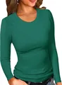 Vista dettagliata della t-shirt a maniche lunghe da donna in modal a costine verde scuro slim - Taglia S / Top / Verde scuro