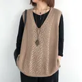 Gilet da donna in maglia con scollo a V, stile retrò traforato e vestibilità comoda - Taglia unica / Top / Cammello